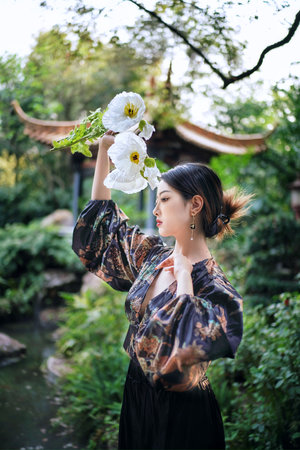 首席试爱：协议甜妻要翻天