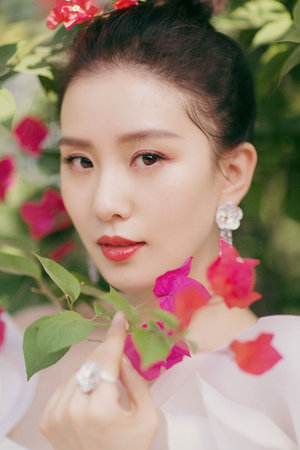 救命！炮灰小师妹竟成全宗门团宠