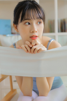 湖中有月