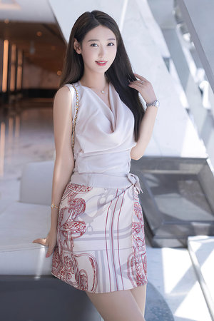女主从游戏里跑出来了