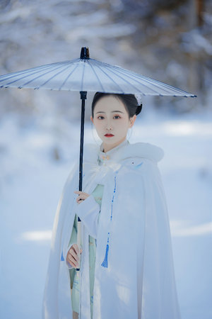 绝代强龙
